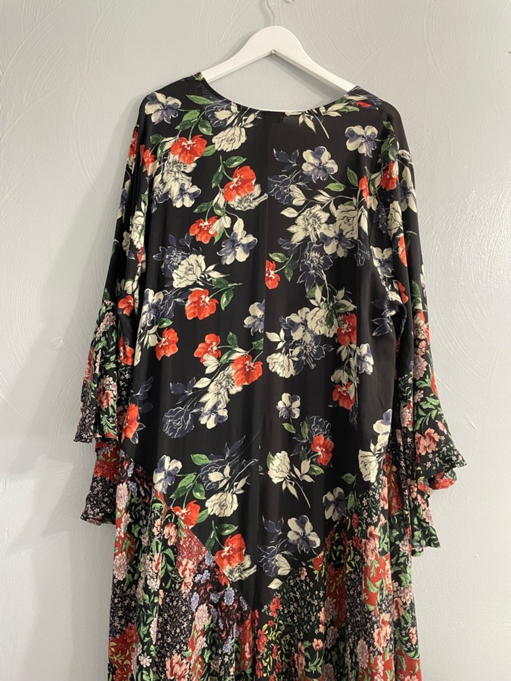 TORRID High-Low Multi Floral long Kimono Bell Sleeves boho festival Coachella 2X - Picture 9 of 13